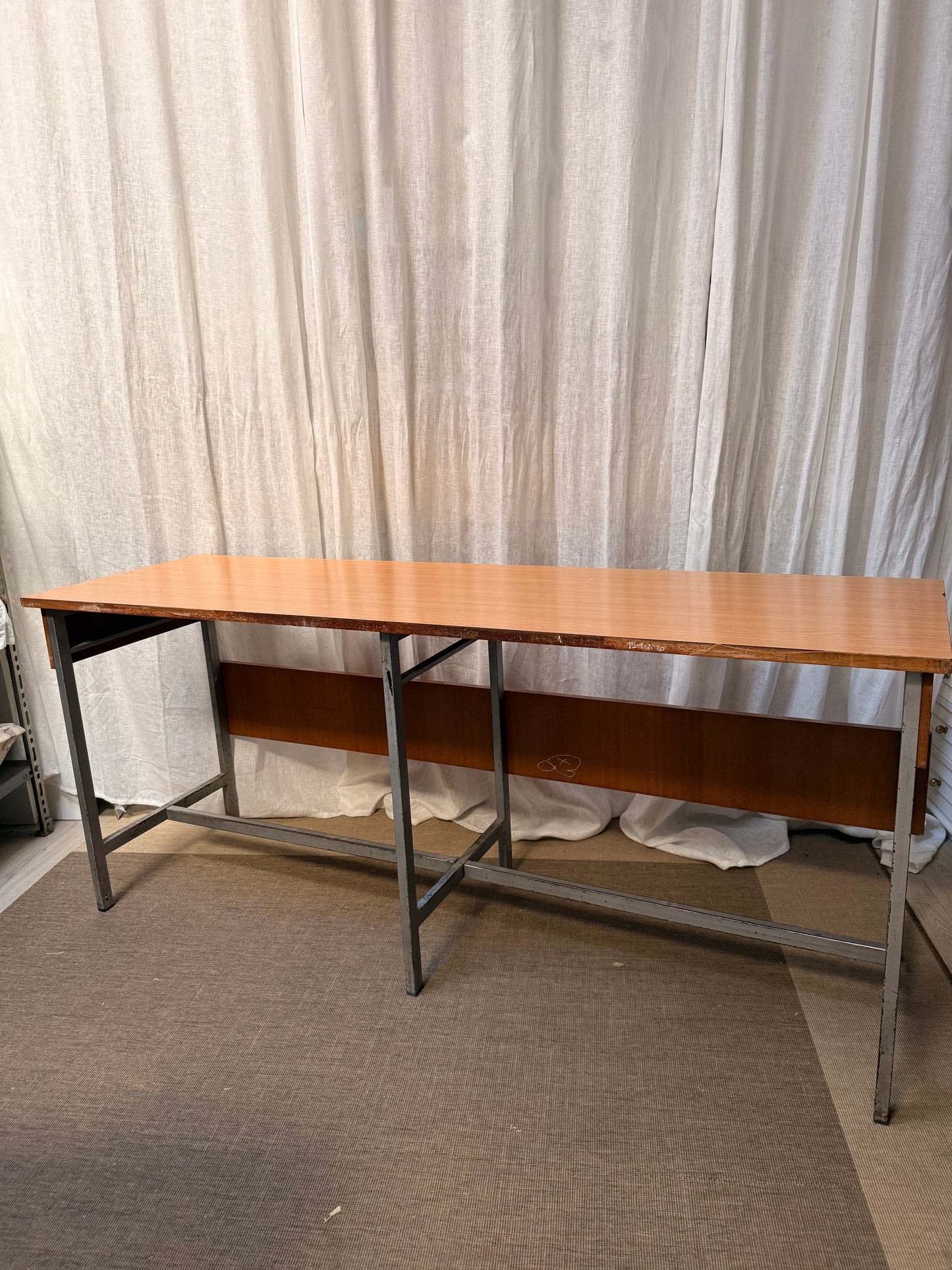 Escriptori vintage d’institut