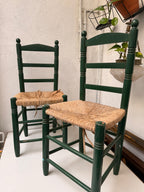 Cadires verdes rustiques