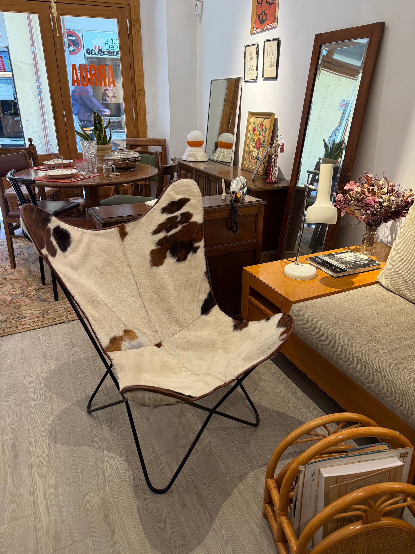 Butaca papallona de pell de vaca