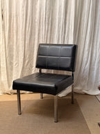 Butaca vintage potes cromades i negre