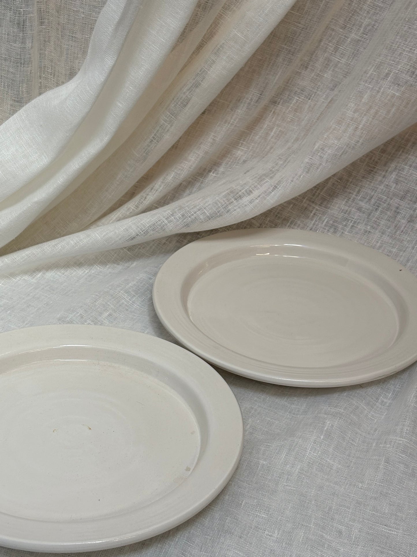 Plats ceramica blancs