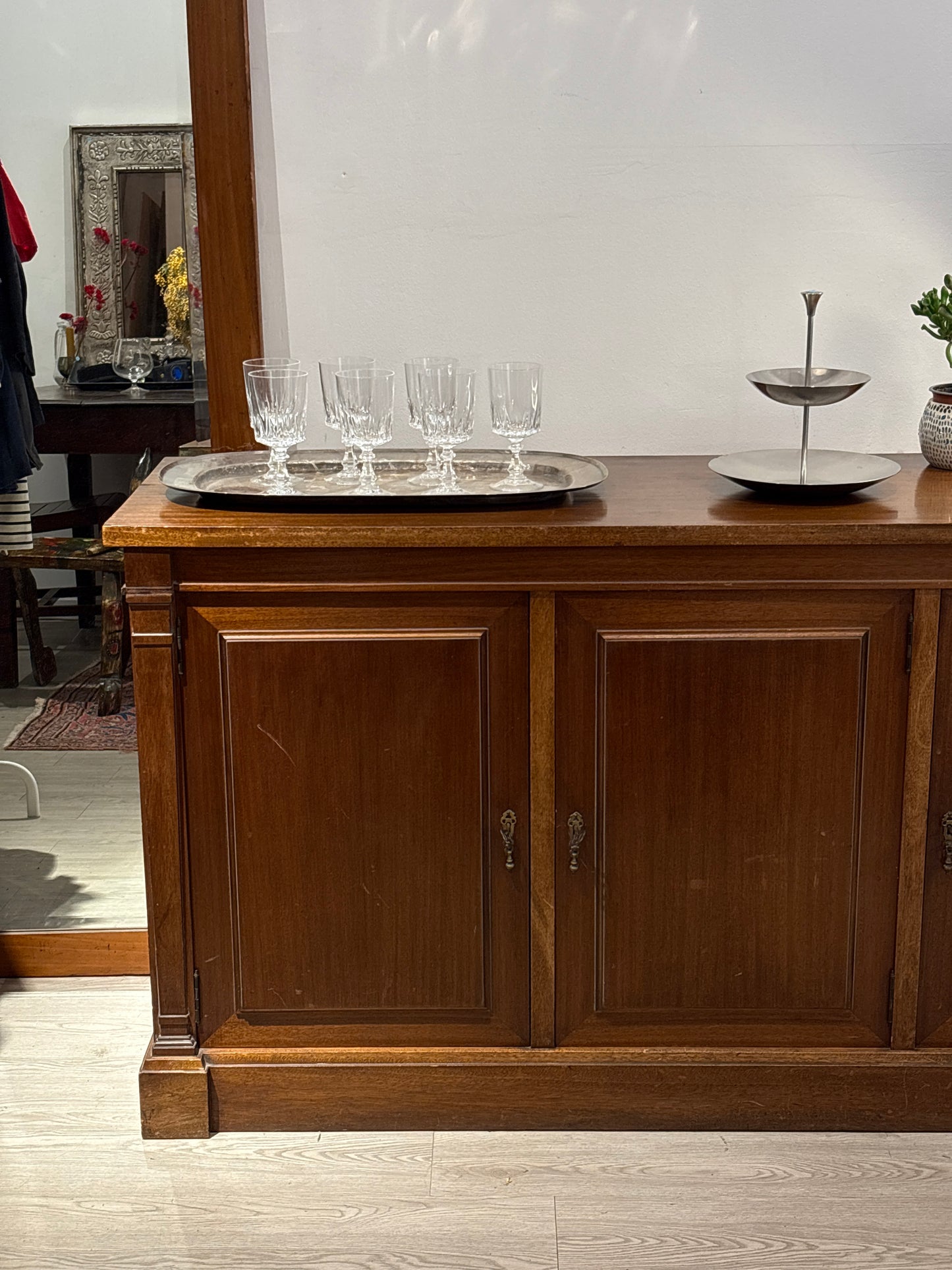 Calaixera aparador de fusta